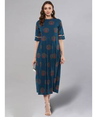 Blue Box Pleated Kurta 2