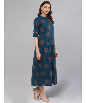 Blue Box Pleated Kurta 5