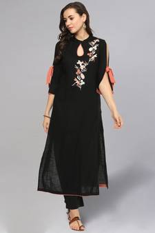Black Embroidered Kurta