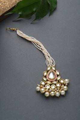Daisy Pink Polki And Pearls Mang Tikka 1