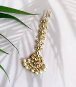 Chinmay Gold Tone Mang Tikka With Pearls