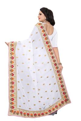 White Embroidered Georgette Saree With Blouse 3