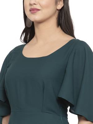 Green plain crepe short-dresses 4