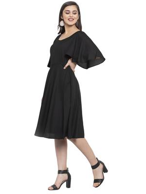 Black plain crepe short-dresses 2