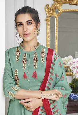 Green embroidered silk salwar 3