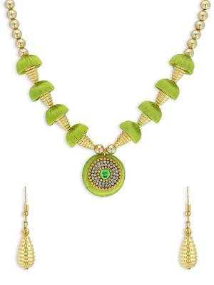 Girls Green Ethnic Necklace Set 1