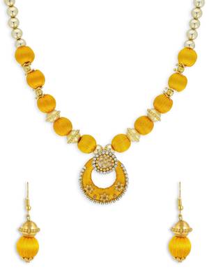 Girls Gold Ethnic Necklace Set 1