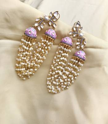 Gold earrings 1