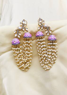 Gold earrings 2