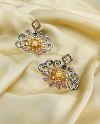 Gold earrings 1