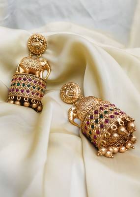 Gold earrings 2