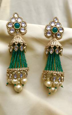 Gold earrings 1