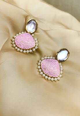 Gold earrings 1