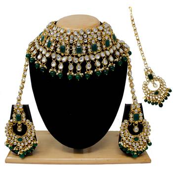 Green necklaces 1