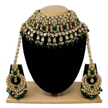 Green necklaces 2