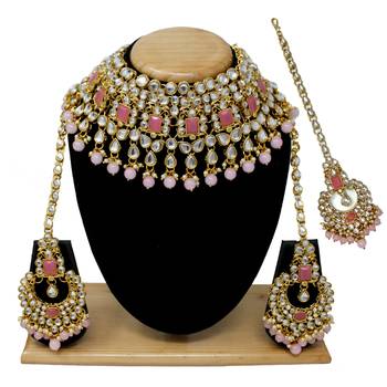 Pink necklaces 1