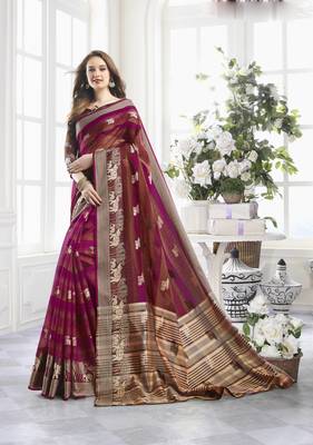 Magenta woven cotton saree with blouse 1