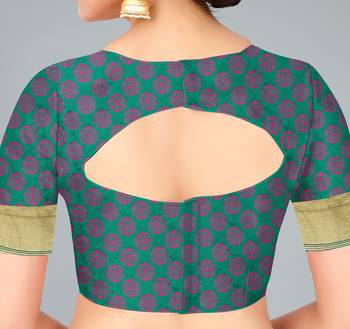 Green woven banarasi saree with blouse 6