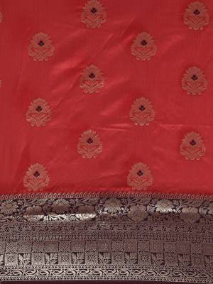 Red woven raw silk saree with blouse 5