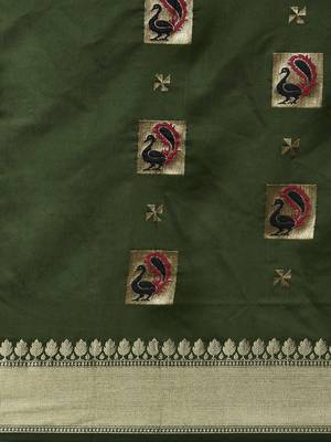 Green woven cotton saree with blouse 5