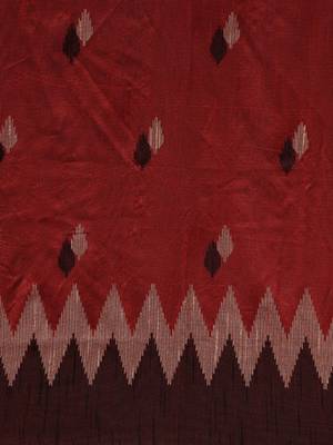 Red woven raw silk saree with blouse 5