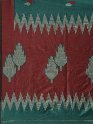 Green woven raw silk saree with blouse 4