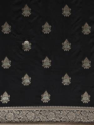 Grey woven silk blend saree with blouse 5