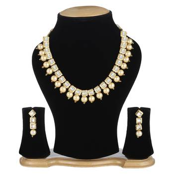Gold Pearl Necklaces 2