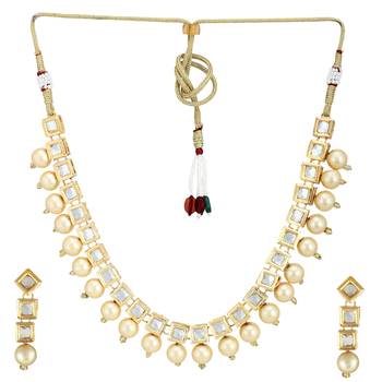 Gold Pearl Necklaces 3