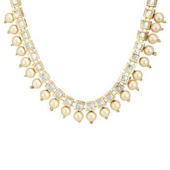 Gold Pearl Necklaces 4