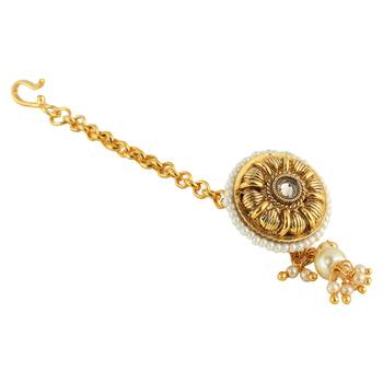 Gold Pearl Maang Tikka 3