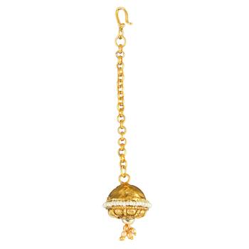 Gold Pearl Maang Tikka 4