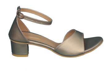 women and girls comfort heel boot  3