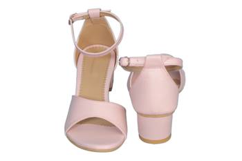 women and girls comfort heel boot  4