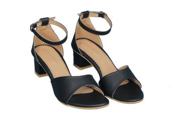 women and girls comfort heel boot  1