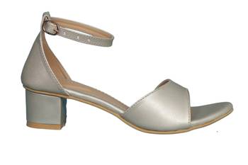 women and girls comfort heel boot  3