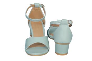 women and girls comfort heel boot  4