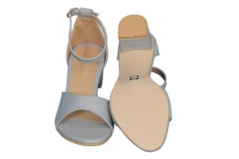 women and girls comfort heel boot  5
