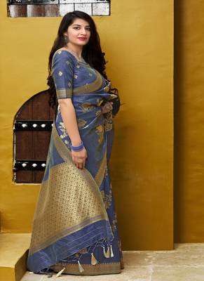 Grey woven banarasi silk saree with blouse 2