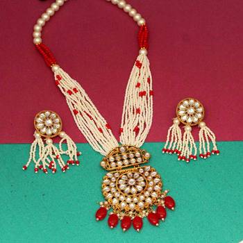 Red necklace-sets 2