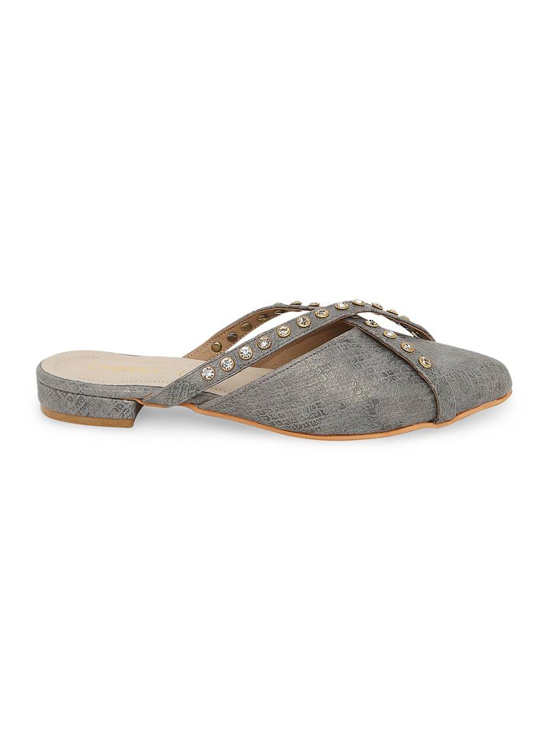 grey solid rubber sandals