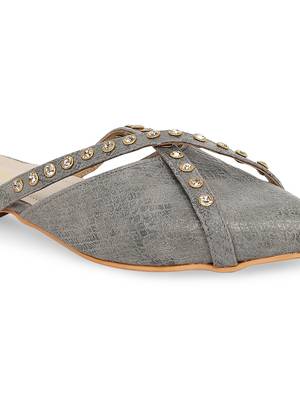 grey solid rubber sandals 5