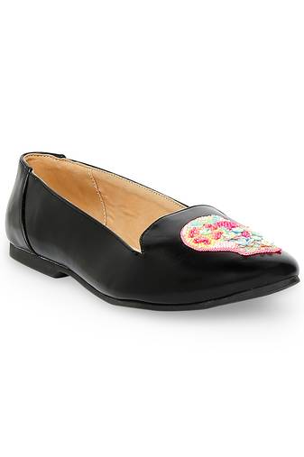 Black solid rubber sandals