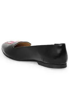 Black solid rubber sandals