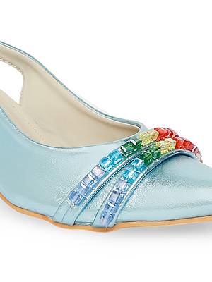 blue solid rubber sandals 5