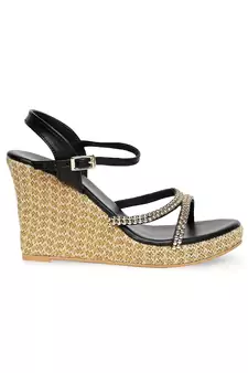 beige solid rubber sandals