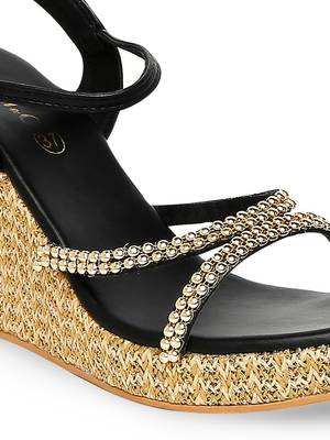 beige solid rubber sandals 5