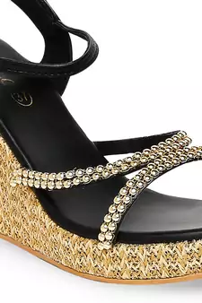 beige solid rubber sandals