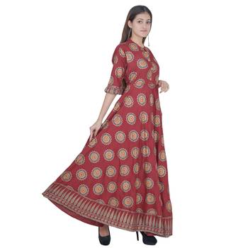 Maroon Golden Printed Long Jaipuri Kurti 1