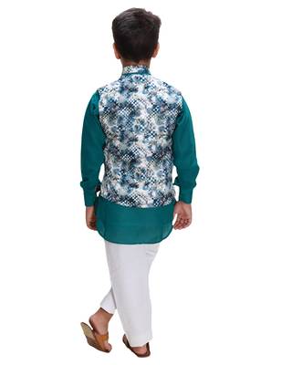 Green printed cotton silk boys-kurta-pyjama 4